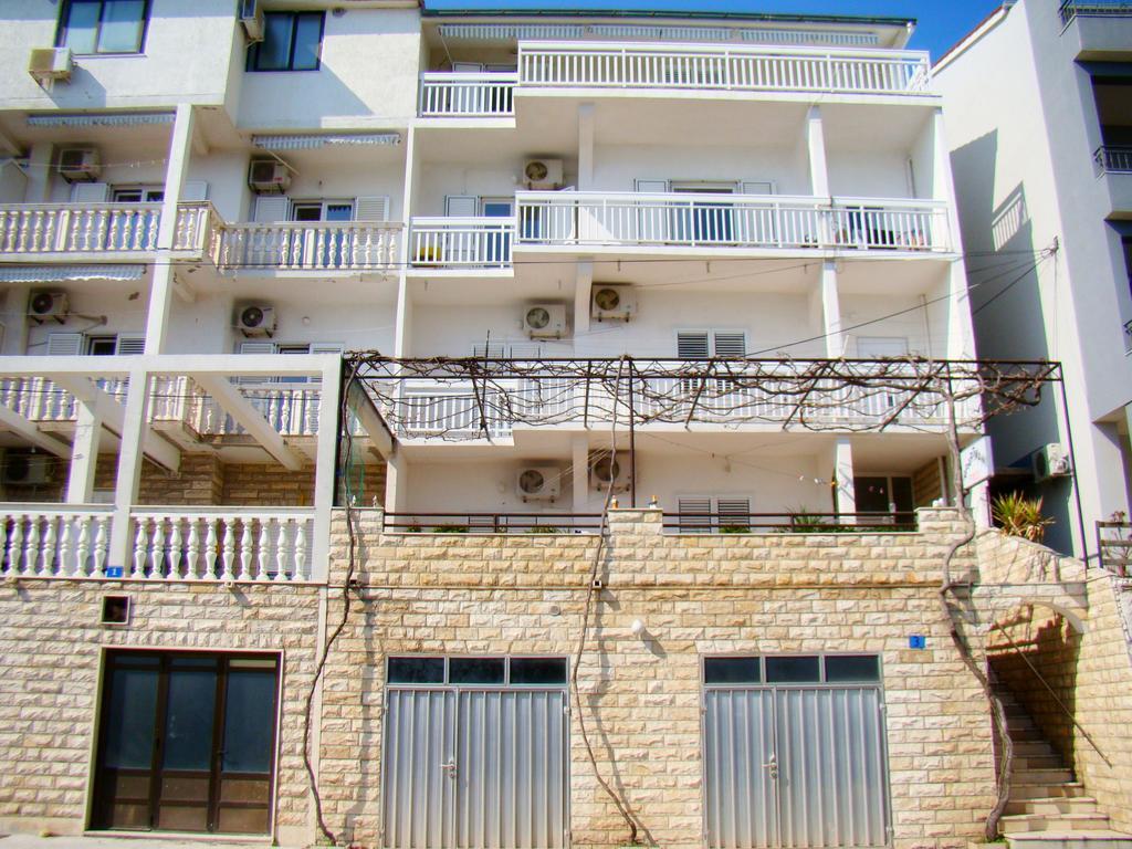 Apartments Anka Дуче Экстерьер фото